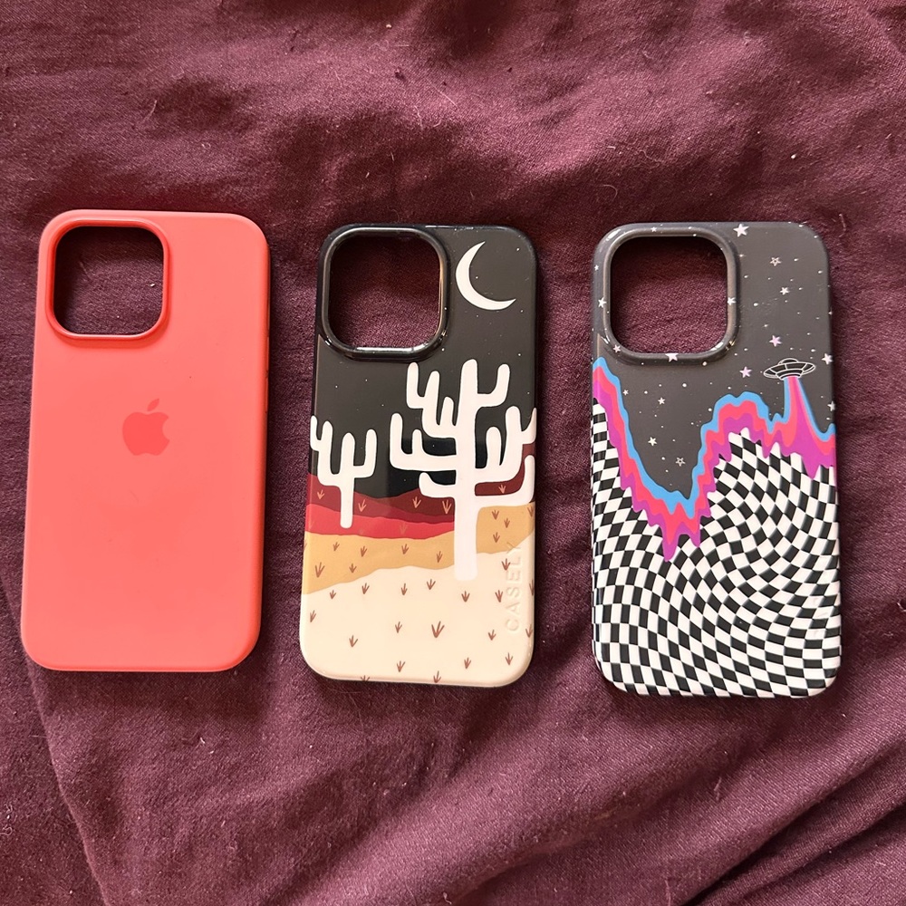 Cute iPhone 13 Pro cases! - Picture 1 of 2